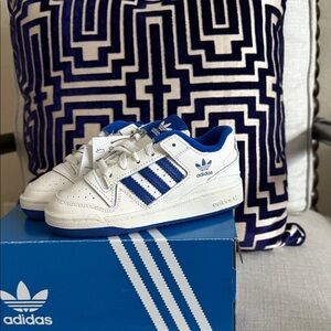 Adidas Forum Low CL White and Blue Sneakers